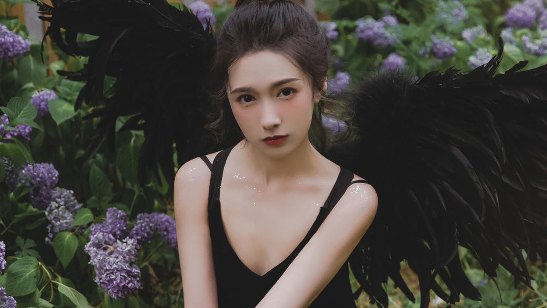 国际冰壶邀请赛中国男子组首进四强，中国国际冰壶精英赛