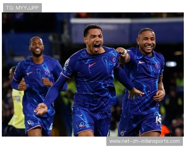 切尔西转换路线进攻，恩昆库抽射再发威